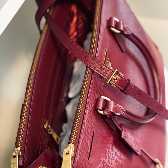 Double zip Galleria Saffiano medium tote bag - Picture 4 of 6